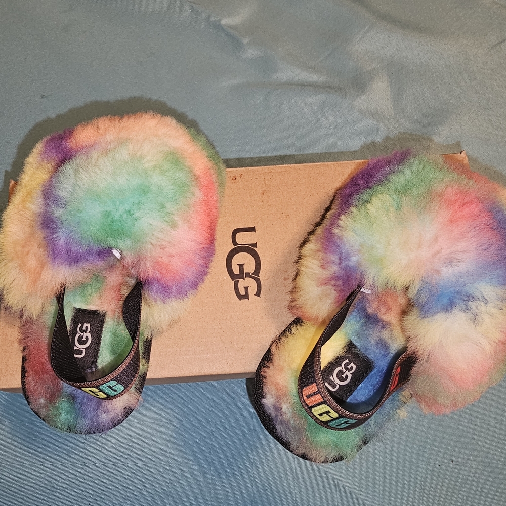 UGG Kids' Rainbow Fluffy Slippers